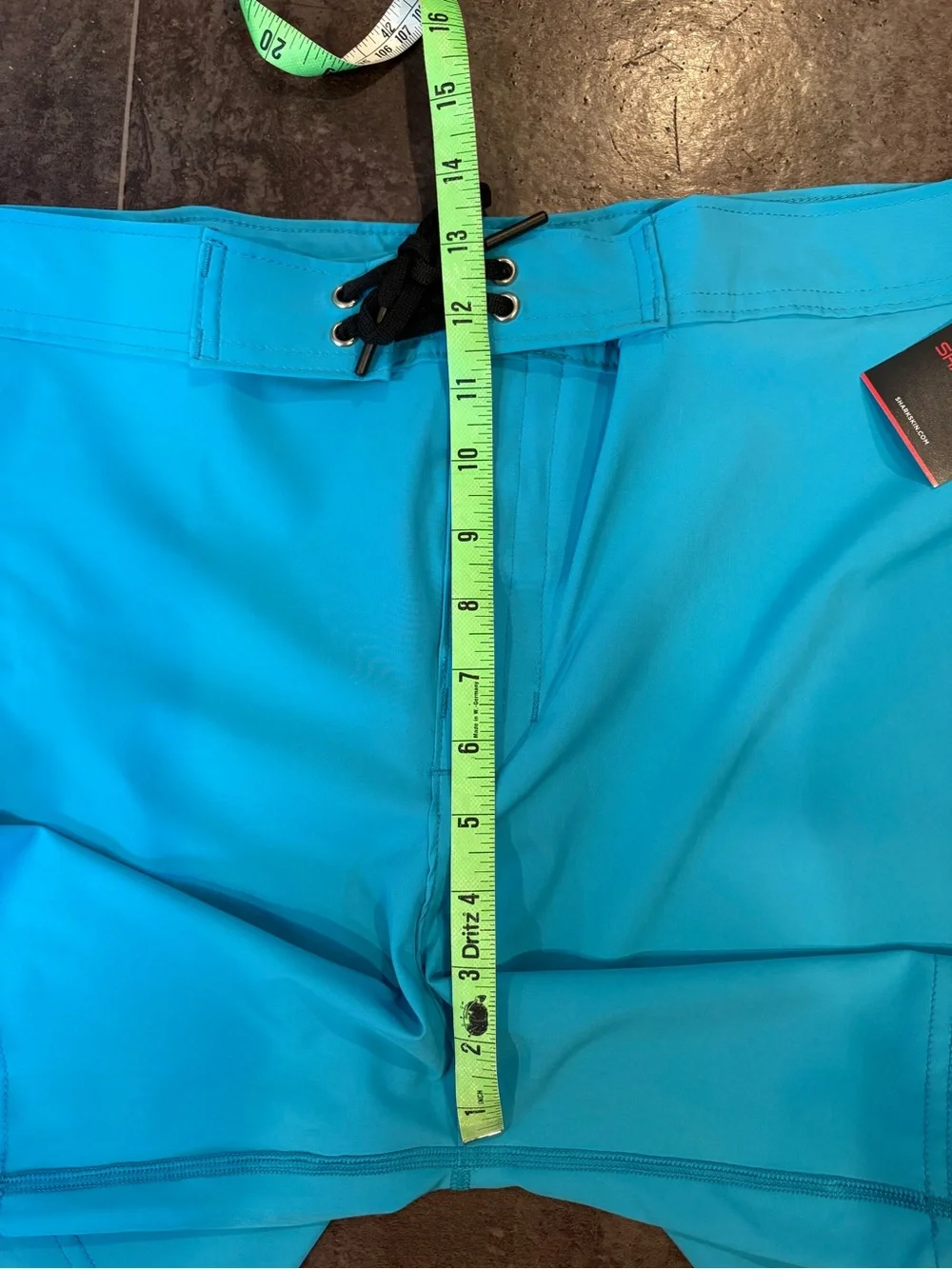 Sharkskin Everywear Action Men's Boardshorts Aqua Blue Swim Trunks NWT Size 10